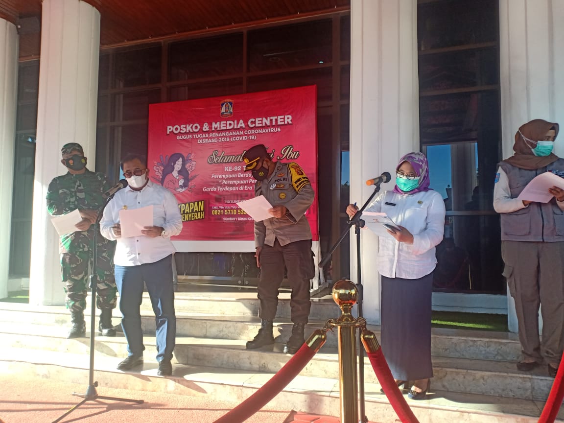 Wali Kota Balikpapan saat memberikan keterangan kasus covid-19