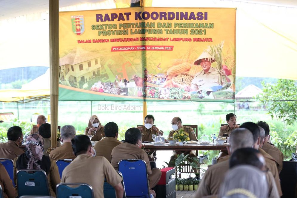 Rakor Rencana Kerja Sektor Pertanian dan Perikanan Provinsi Lampung 2021 di PKK Agro Park, Sabah Balau, Lampung Selatan, Senin (18/1/2021).