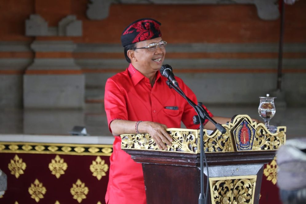 Gubernur Bali, Wayan Koster dalam sosialisasi di Klungkung.