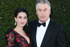 <p>Alec Baldwin dan Istrinya Hilaria /Independent</p>
