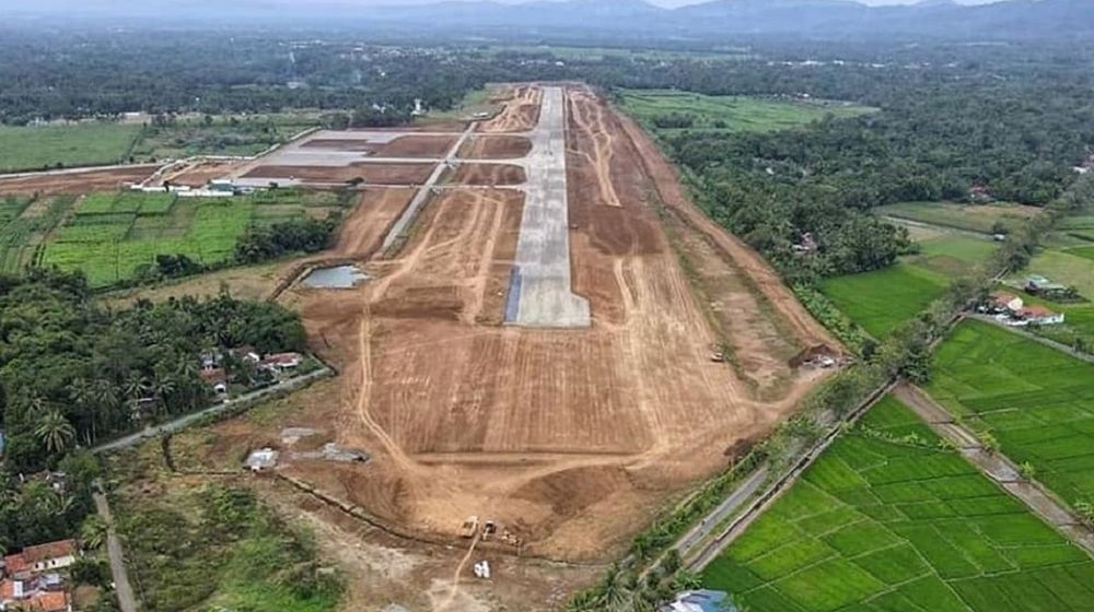 <p>Progres pembangunan Bandara Jenderal Besar Soedirman Purbalingga / Foto: Facebook @purwokerto.gallery.ssc </p>