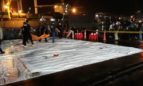 <p>Temuan potongan tubuh korban dan puing pesawat Sriwijaya Air SJ-182 dikumpulkan di pos JICT Tanjung Priok / Dok. Basarnas</p>
