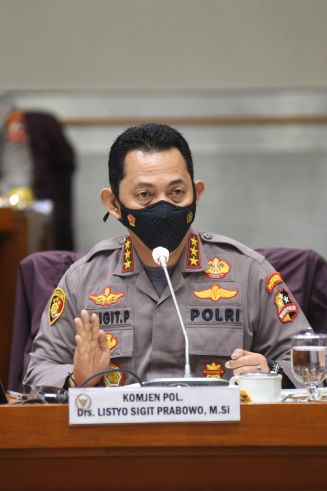 <p>Calon Kapolri Komjen Pol Listyo Sigit Prabowo mengikuti Uji Kelayakan dan Kepatutan Calon Kapolri di ruang Komisi III DPR, Kompleks Parlemen Senayan, Jakarta, Rabu, 20 Januari 2021. Foto: Biro Pemberitaan DPR</p>
