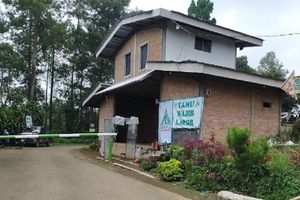 <p>Pondok pesantren milik FPI yang diduga berdiri di lahan PTPN 8 / Istimewa</p>
