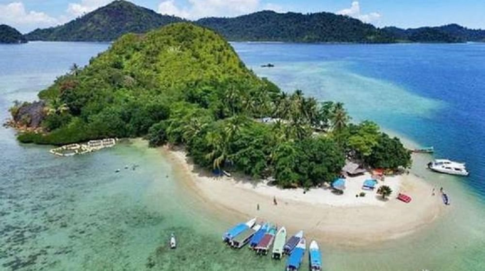 Kawasan wisata Pulau Setan di Mandeh Sumatra Barat