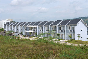 <p>Suasana perumahan cluster di kawasan Sentul, Kabupaten Bogor, Jawa Barat, Sabtu, 2 Januari 2021. Foto: Ismail Pohan/TrenAsia</p>
