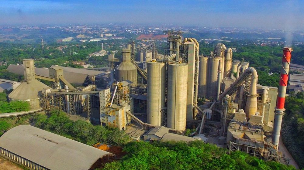 <p>Pabrik semen PT Solusi Bangun Indonesia Tbk (SMCB) dari Semen Indonesia Grup (SIG) yang sebelumnya adalah Holcim. / Dok. Perseroan</p>