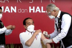 <p>Presiden Joko Widodo yang menjadi pihak pertama yang memperoleh vaksin COVID-19/ Sumber: TrenAsia.com</p>
