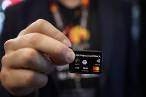 Nirsentuh adalah masa kini dan masa depan dari pembayaran secara langsung.