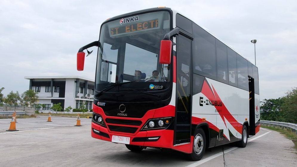 Bus listrik E-INOBUS merupakan kerja sama PT INKA (Persero) dengan Tron-E dari Taiwan dan Piala Mas dari Malang / Dok. INKA