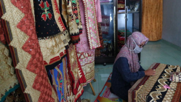 Indef: Holding BUMN Ultra Mikro Bisa Lawan Rentenir