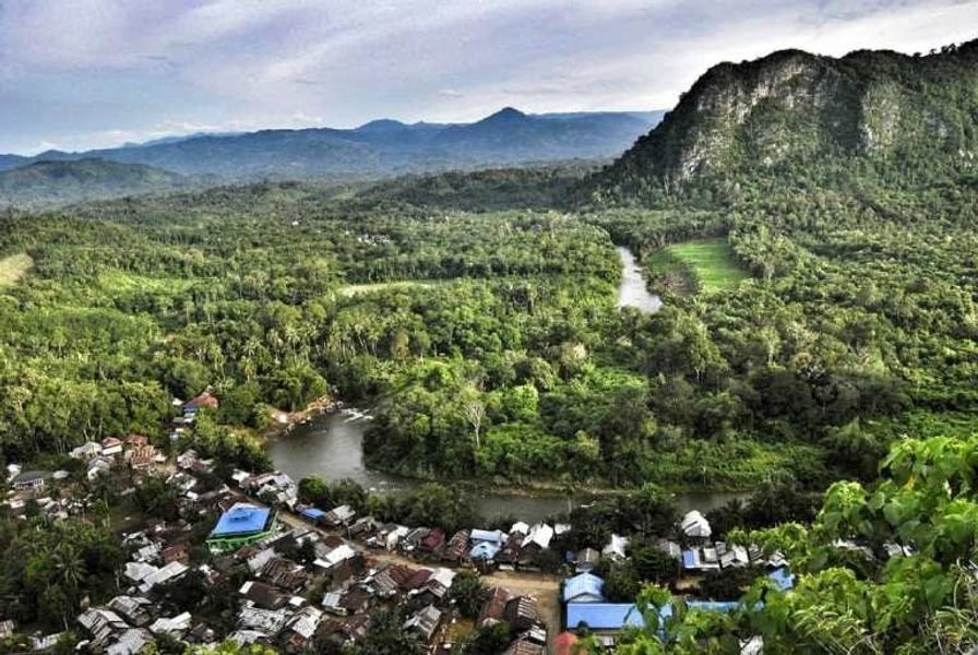 Pegunungan Meratus di Batang Alai Timur, Hulu Sungai Tengah (HST).