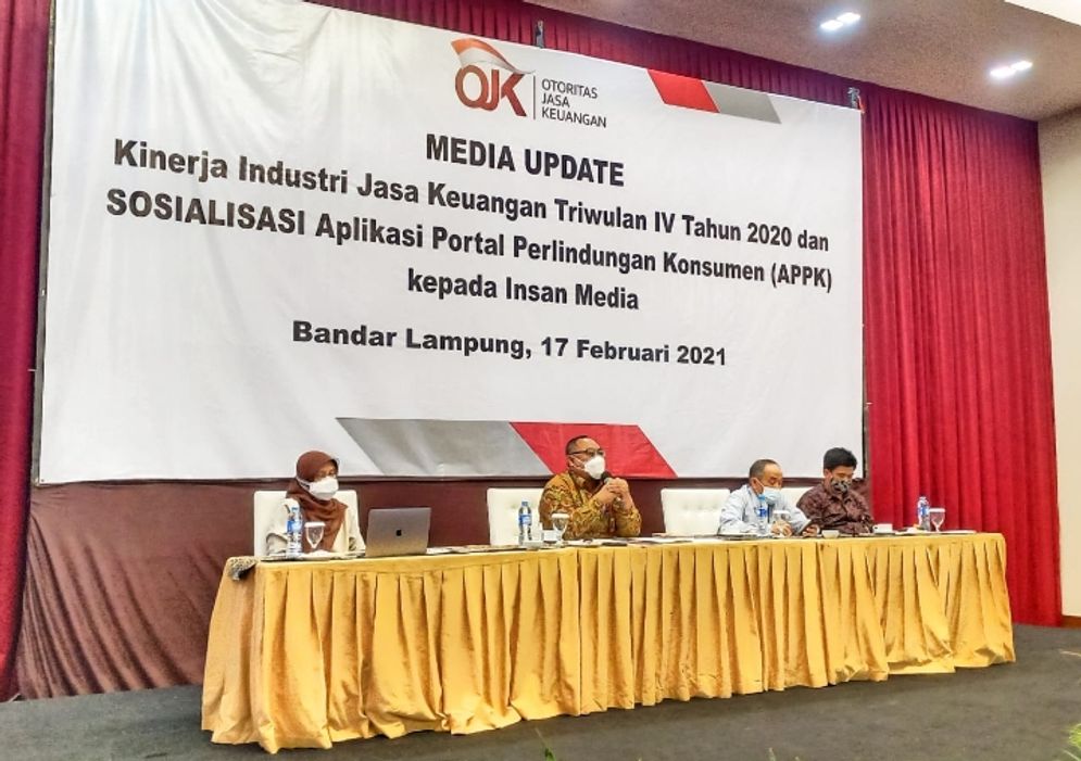 Pemaparan OJK terkait kinerja industri jasa keuangan Provinsi Lampung di Ballroom Horison Hotel, Rabu (17/2/2021).