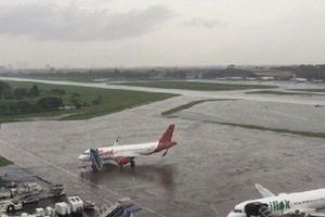 <p>Banjir menggenangi Bandara Ahmad Yani Semarang / Dok. Kemenhub</p>
