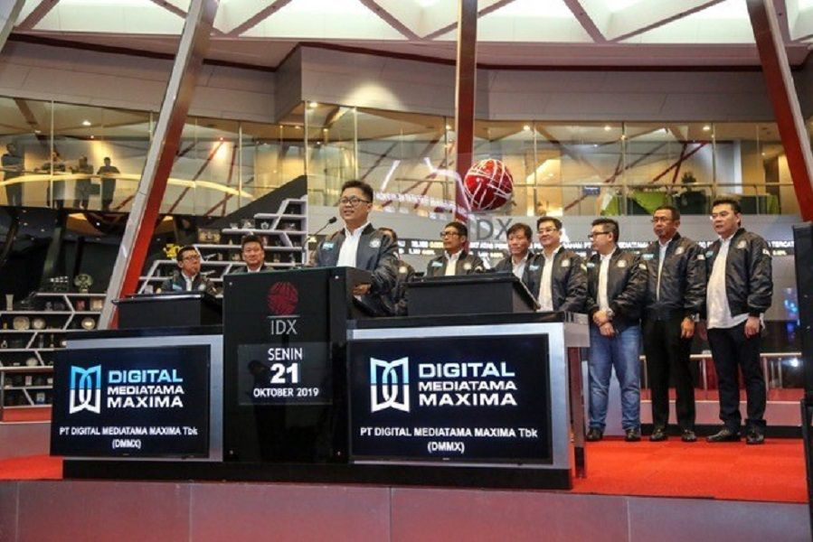 <p>Manajemen PT Digital Mediatama Maxima Tbk (DMMX) di PT Bursa Efek Indonesia (BEI) / Dok. BEI </p>
