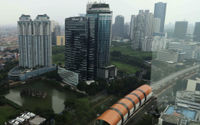 <p>Lanskap gedung perkantoran diambil dari kawasan Rasuna Said, kuningan, Jakarta, Jum&#8217;at, 26 Februari 2021. Foto: Ismail Pohan/TrenAsia</p>
