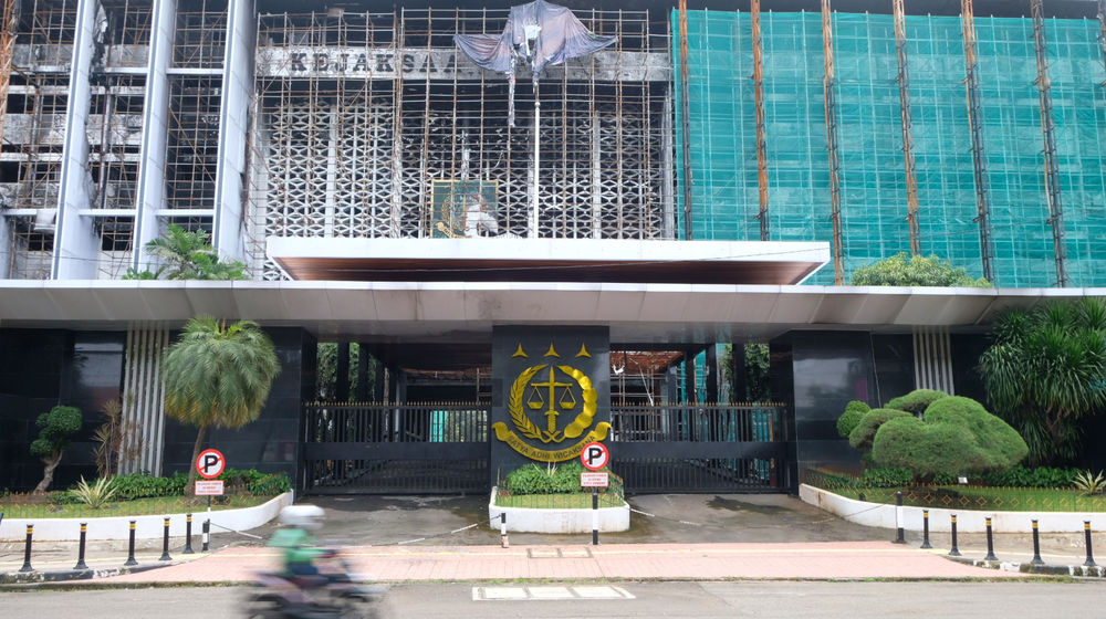 <p>Gedung Kejaksaan Agung di Jalan Sultan Hasanuddin, Kebayoran Baru, Jakarta Selatan, Senin, 22 Februari 2021. Foto: Ismail Pohan/TrenAsia</p>
