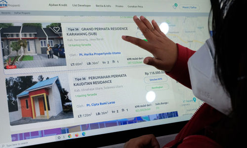 <p>Nasabah mencari informasi mengenai kredit pemilikan rumah (KPR) di kantor pusat Menara BTN, Gajahmada, Jakarta, Selasa, 16 Februari 2021. Foto: Ismail Pohan/TrenAsia</p>
