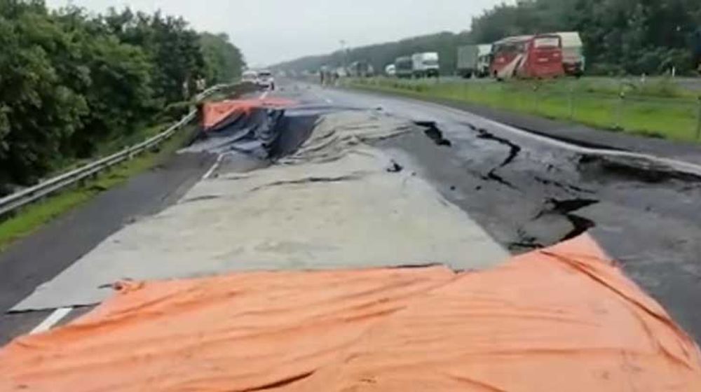 <p>Longsor Tol Cipali KM22/YouTube</p>
