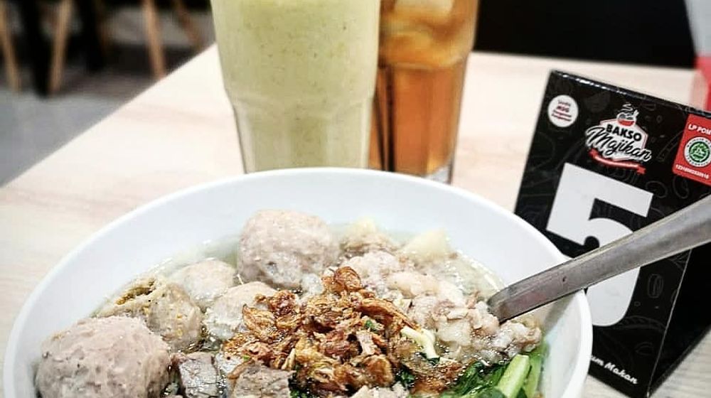 <p>Salah satu menu Bakso Spesial Majikan Tuan di Bakso Majikan. / Instagram @baksomajikan</p>
