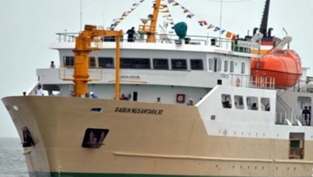 Kemenhub Serahterimakan Satu Unit Kapal Rede kepada Pemda Manggarai Barat