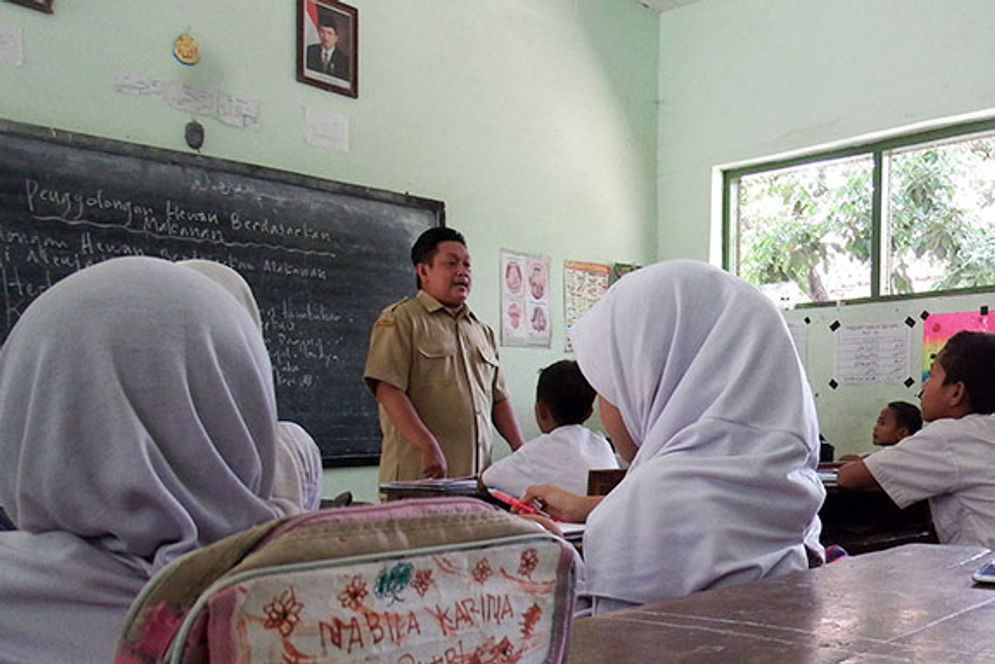 Ilustrasi guru di sekolah. Foto: ANTARA