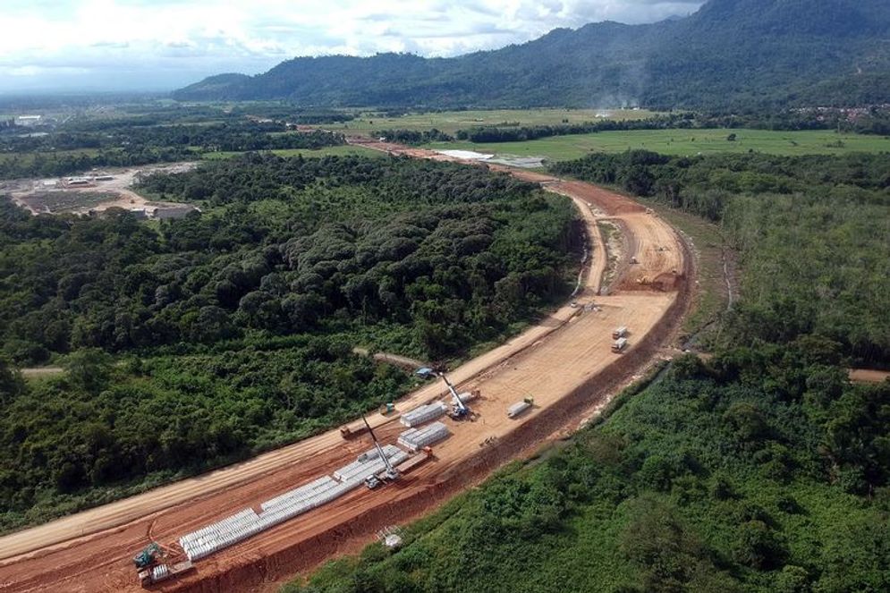 Proyek jalan tol Padang-Pekanbaru. Foto: ANTARA