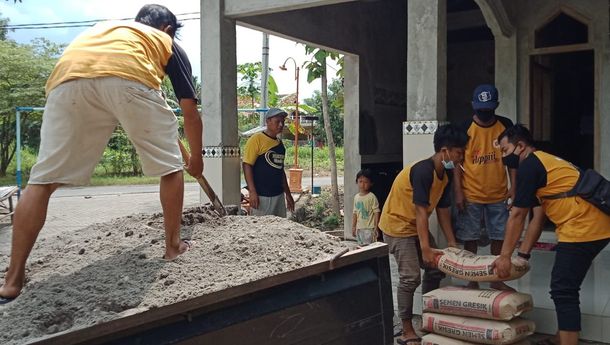 Karta Tunas Muda  Dusun II dari Heppiii Community Madiun  Bantu Bangun Mushola