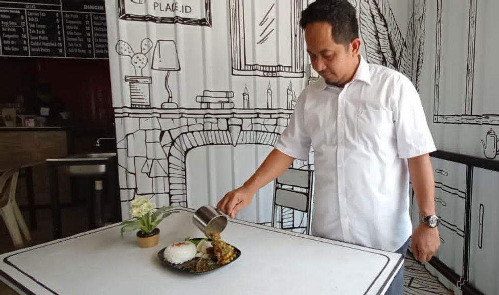 Poya Food Place.ID, pelopor resep sambal siram.