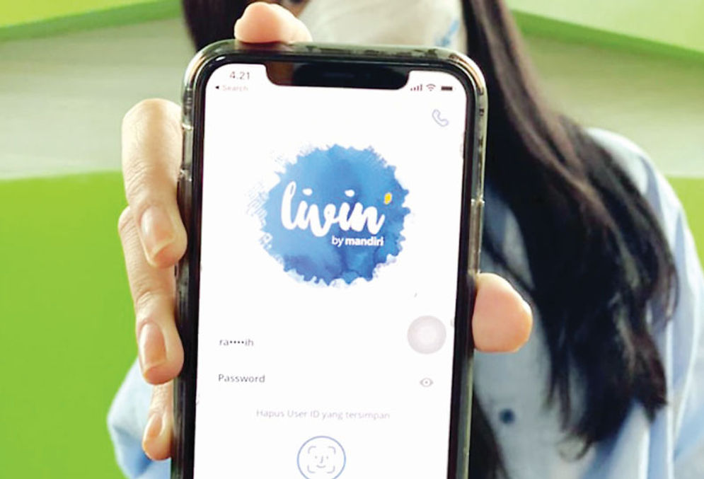 Fitur favorit pada aplikasi Livin’ by Mandiri adalah transaksi transfer yang mendominasi lebih dari 50% dari total frekuensi transaksi bulanan di aplikasi.