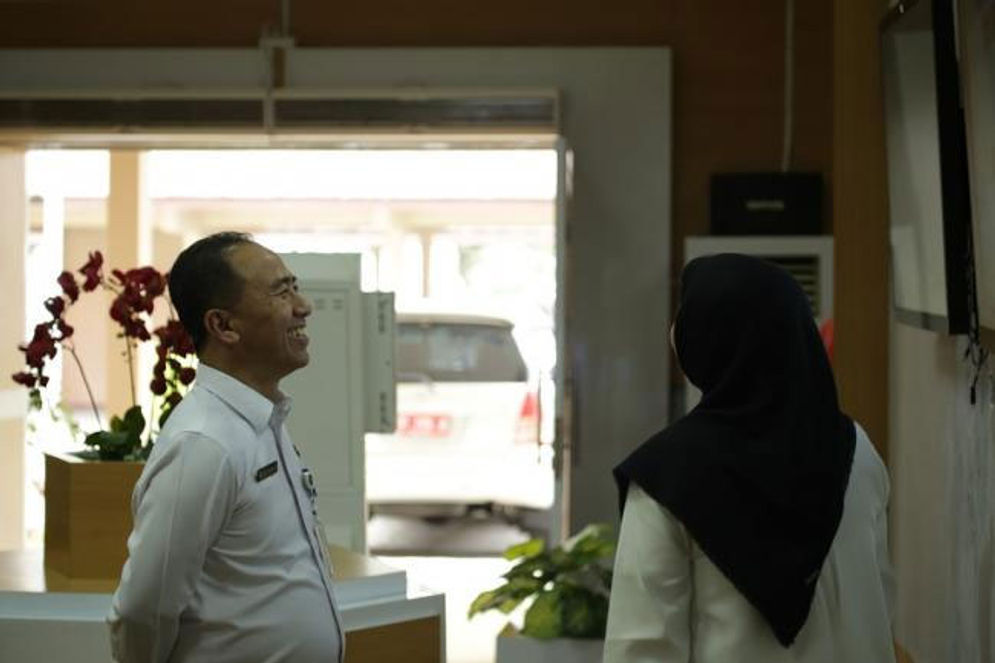 Drs. Zulhendri, MM, Kadis Kominfo Kepri