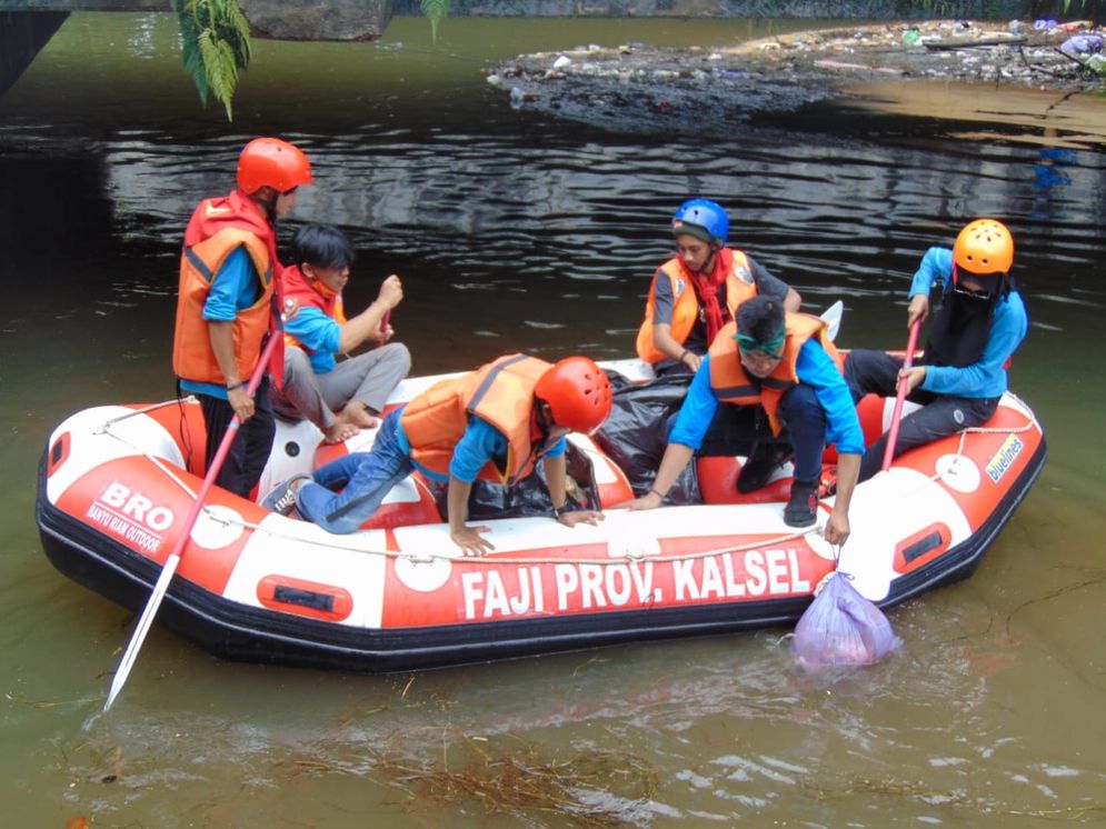 BERSIH SAMPAH.jpg