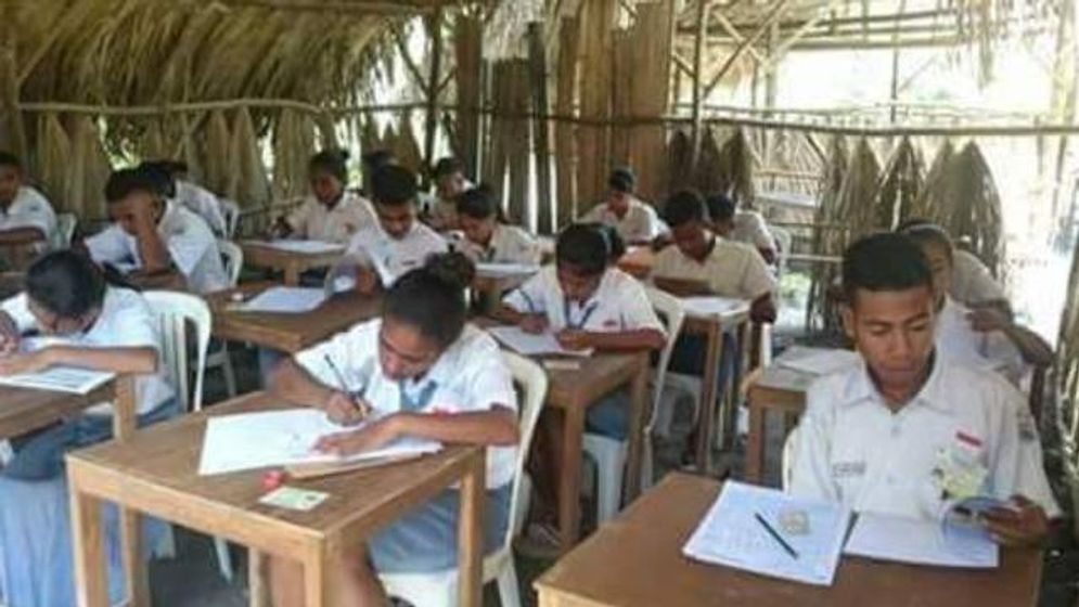 sekolah NTT.jpg