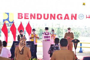 <p>Presiden Joko Widodo (Jokowi) meresmikan Bendungan Sindangheula yang berada di Kabupaten Serang, Provinsi Banten, Kamis, 4 Maret 2021. / Dok. Kementerian PUPR</p>
