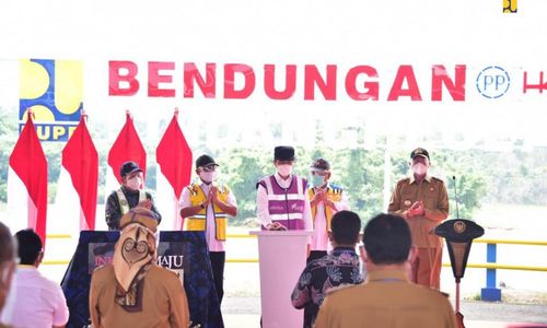 <p>Presiden Joko Widodo (Jokowi) meresmikan Bendungan Sindangheula yang berada di Kabupaten Serang, Provinsi Banten, Kamis, 4 Maret 2021. / Dok. Kementerian PUPR</p>
