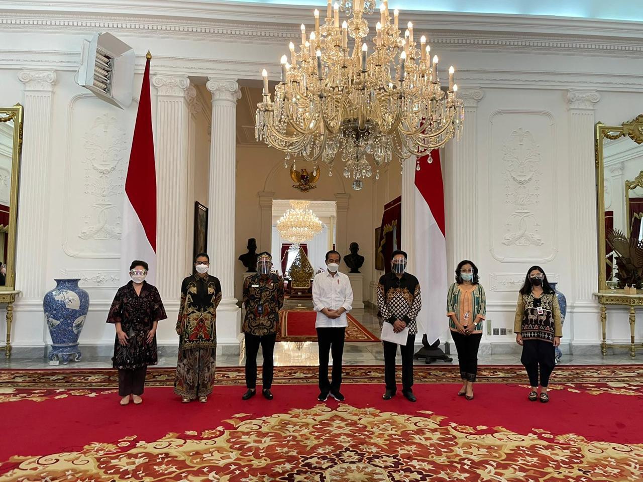 <p>Pertemuan Presiden Jokowi dengan pelaku industri perfilman Indonesia / Twitter @jokoanwar</p>
