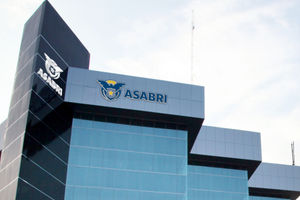 <p>Suasana gedung kantor pusat Asabri, di Jalan Mayjen Sutoyo, Kramat Jati, Jakarta. Foto: Ismail Pohan/TrenAsia</p>
