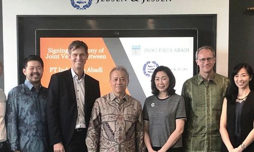 <p>Perusahaan Singapura Jebsen & Jessen Packaging (S) Pte. Ltd. (J&J) mengakuisisi saham PT Indo Tirta Abadi. / Facebook @JebsenJessenIndonesiaGroup</p>
