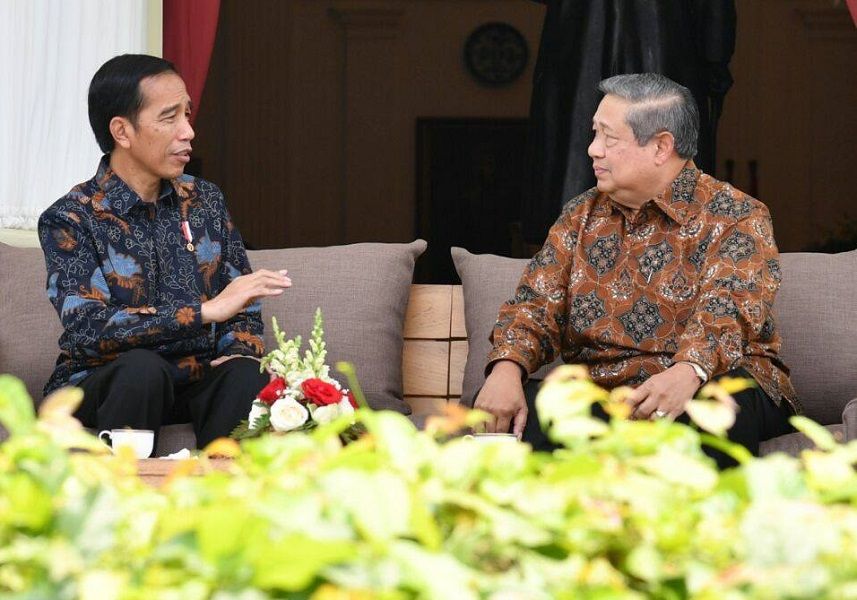 <p>Presiden ke-7 RI Joko Widodo (Jokowi) dan Presiden ke-6 RI Susilo Bambang Yudhoyono (SBY) di Istana Negara / Dok. BPMI Setpres</p>
