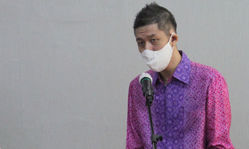 <p>CEO &#038; Cofounder Halodoc Jonathan Sudharta memberikan sambutan saat penandatanganan MOU antara Kemenkes dengan Halodoc di Gedung Kemenkes Senin, 1 Maret 2021. Foto : Panji Asmoro/TrenAsia</p>
