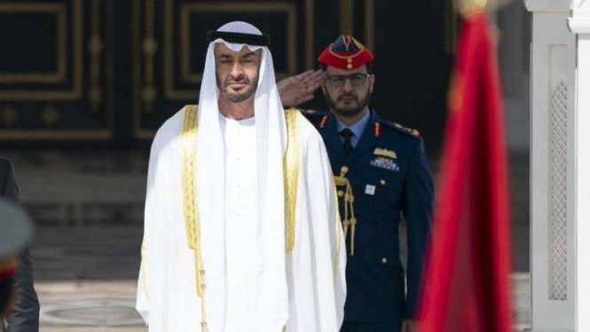 <p>). Pangeran Mahkota Sheikh Mohammed bin Zayed bin Suktan Al Nahyan (Sumber foto: twitter)</p>
