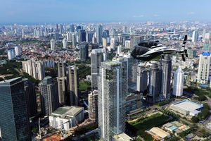 <p>Taksi terbang helikopter siap mengudara dari Bandara Soeta ke Jabodetabek / Whitesky.co.id</p>