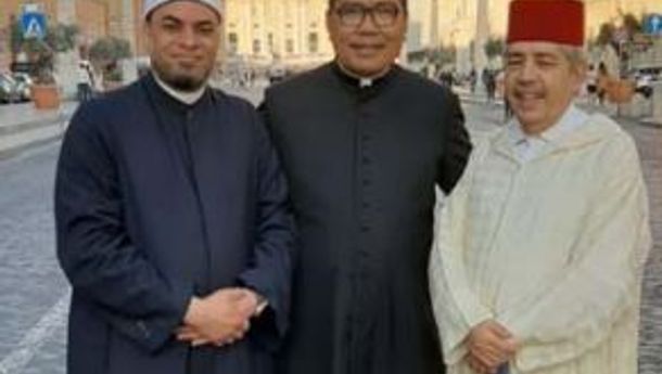 Padre Marco Ucapkan Selamat Ramadan dalam Bahasa Arab untuk Muslim di Negara-Negara Arab 