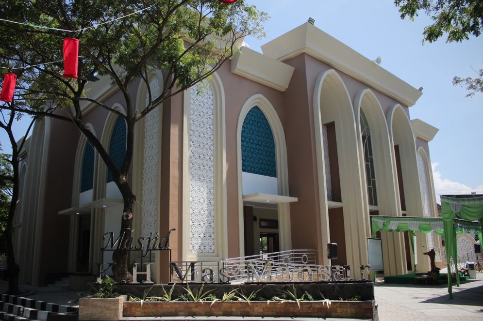 masjid mansyur.jpg