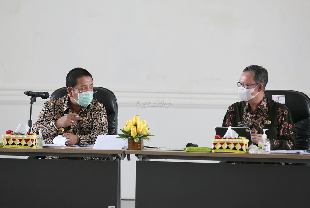 Gubernur-Lampung-Sekdaprov.jpg