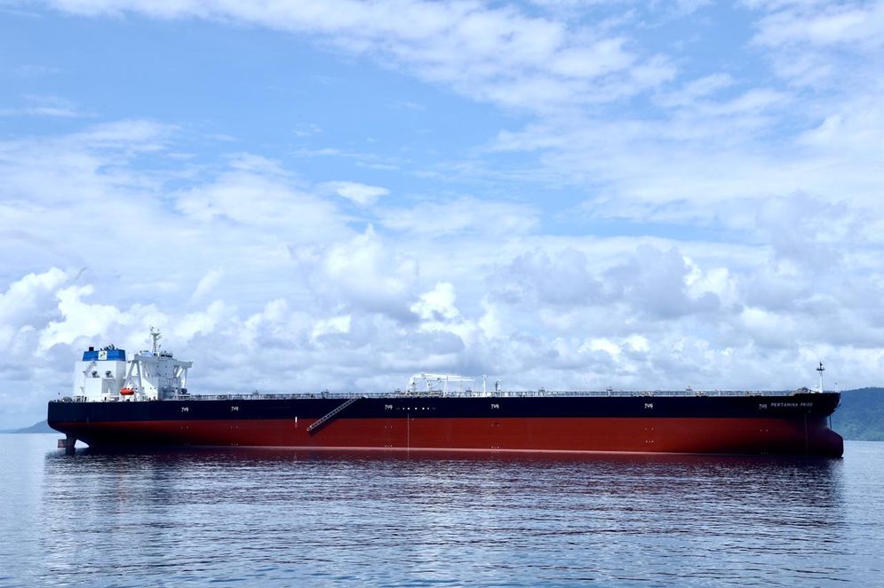VLCC Pertamina di Teluk Semangka.jpg
