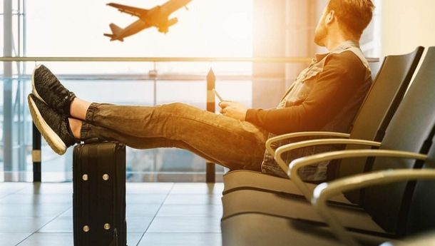 Empat Jenis Sepatu yang Cocok Digunakan Untuk Traveling