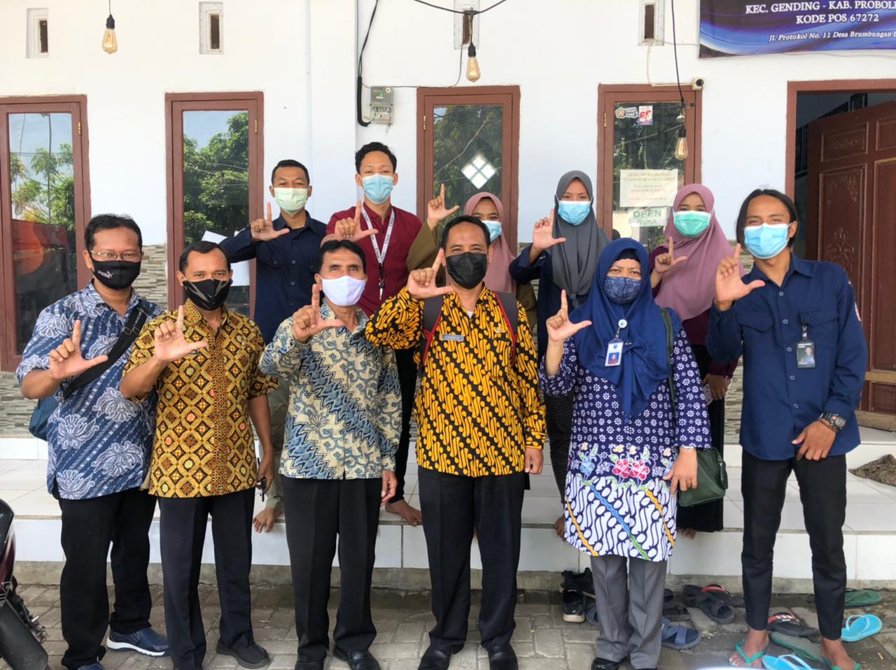 Dinas Perpustakaan dan Kearsipan Probolinggo saat berkunjung ke perpustakaan Karta Patriot sepekan lalu. (Foto:istimewa)