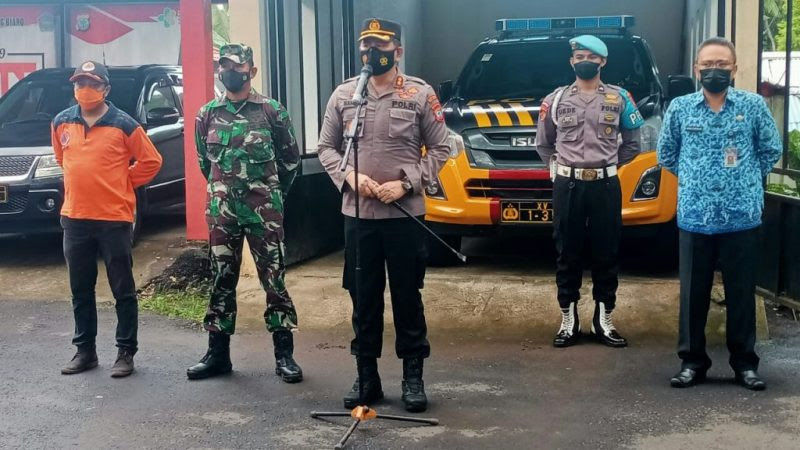 Polres Kepulauan Sitaro menggelar apel gabungan mengantisipasi badai siklon tropis. (Foto:istimewa)