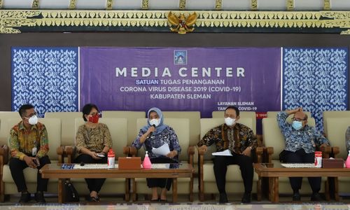 Kustini saat memberi penjelasan KTR.jpg